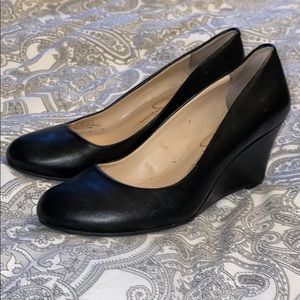 Jessica Simpson Black Wedges